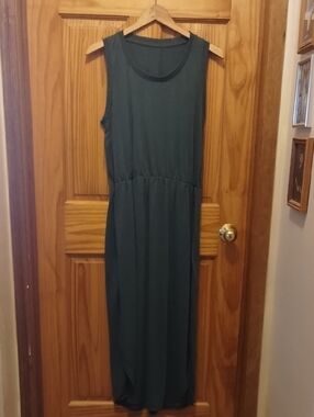 Sleeveless Midi Dress